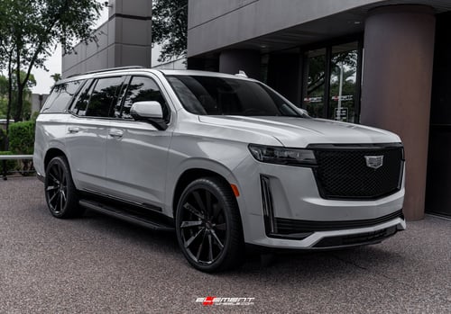 24 inch Koko Kuture Kapan Gloss Black on a 2021 Cadillac Escalade