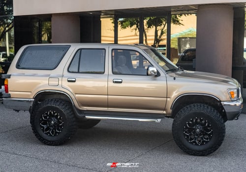 17 inch Fuel Off-Road Assault Matte Black Milled D546 on a Lifted 1991 Toyota 4Runner