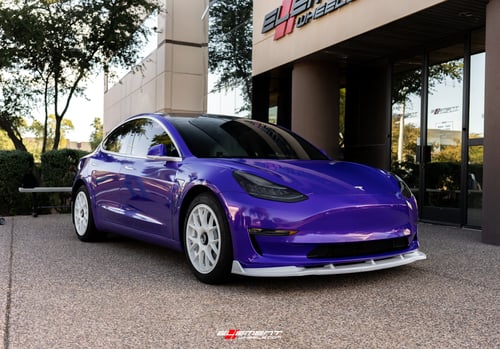 18 inch Fifteen52 Apex Rally White on a Bagged 2019 Tesla Model 3