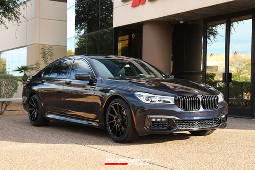 20 inch Staggered Savini Black Di Forza BM15 Gloss Black w/ Double Dark Tint Face (True Directional) on a 2019 BMW 7 Series