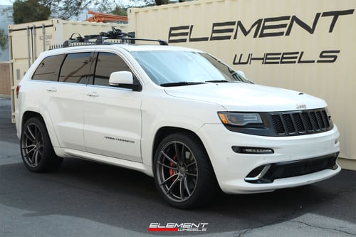 22 inch Velgen Light Weight VF5 Gloss Gunmetal on a 2015 Jeep Grand Cherokee SRT