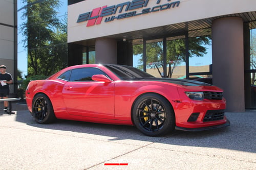 20 inch Staggered Rohana RFX13 Gloss Black on a 2013 Chevrolet Camaro SS