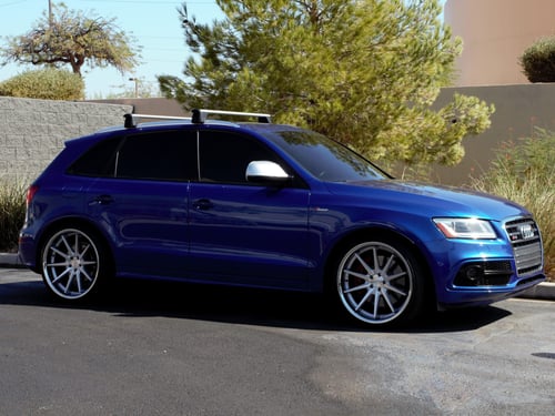 22 Inch Ferrada FR4 in Machine Silver w/ Chrome Lip on a 2016 Audi SQ5