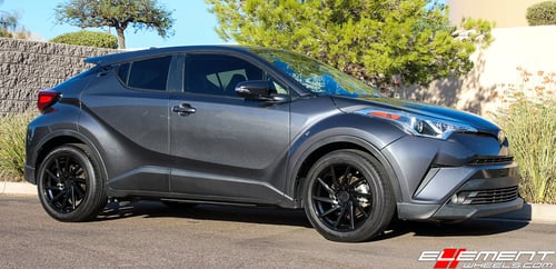 18 inch F1R F29 Double Black on 2018 Toyota C-HR