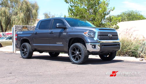 20 inch Fuel Off-Road Coupler Black Machined w/ Tint on 2018 Toyota Tundra 4WD