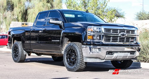 18 inch Helo HE900 on 2015 Chevy Silverado (Leveled)