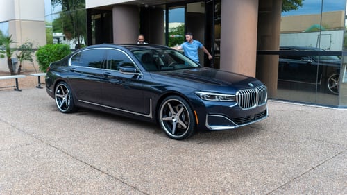 Staggered 22 Inch Ferrada FR3 in Machine Black w/ Chrome Lip on a 2020 BMW 7 Series