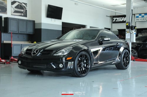 Staggered 19 Inch Ace Alloy AFF11 in Gloss Piano Black on 2007 Mercedes Benz SLK55 AMG