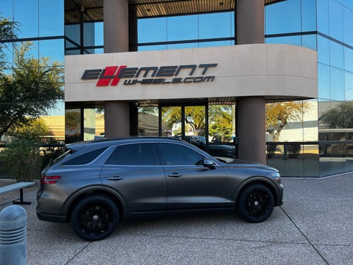 20 HRE FlowForm FF28 Tarmac on a 2023 Genesis GV70 w/ Sport Brakes