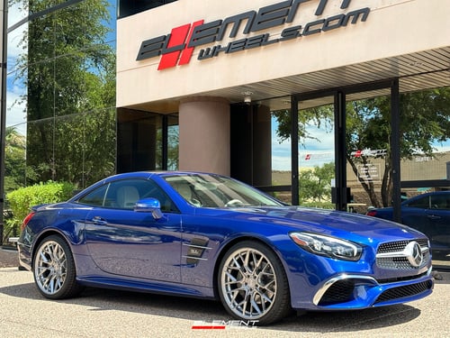 20 inch Staggered Variant Radon Titanium Brushed Face on a 2017 Mercedes Benz SL550