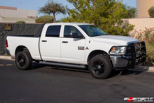 18 Inch XD Series XD775 Rockstar in Matte Black on a 2018 Dodge Ram 2500 HD