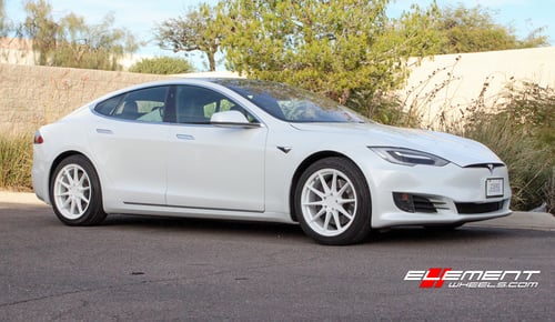 19 inch Vertini RF1.3 Colored Bright White on Tesla S