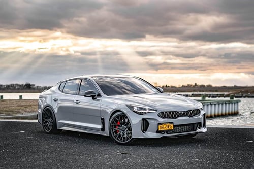 20 inch XO Wheels Phoenix Double Black on 2018 Kia Stinger