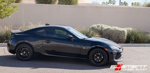 18 Inch Staggered ESR CS15 Gloss Black W/Lip On A 2017 Toyota 86