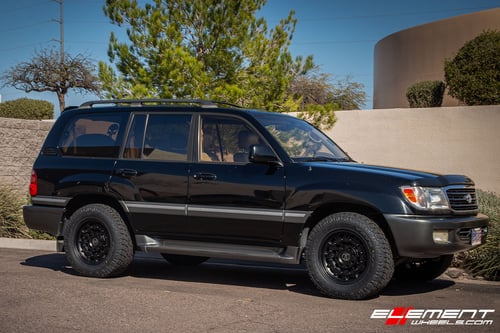 18 Inch Black Rhino Arsenal in Matte Black on a 2000 Toyota Land Cruiser
