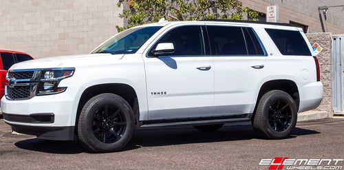 18 inch V-Rock VR8 Extractor Gloss Black on 2019 Chevrolet Tahoe