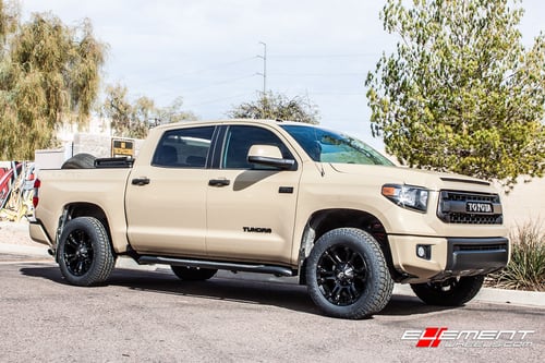 20 inch Fuel Off-Road Vapor All Matte Black D560 on 2016 Toyota Tundra (Leveled)