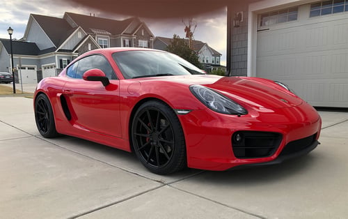 20 inch Staggered Variant Argon Gloss Piano Black on a 2016 Porsche Cayman