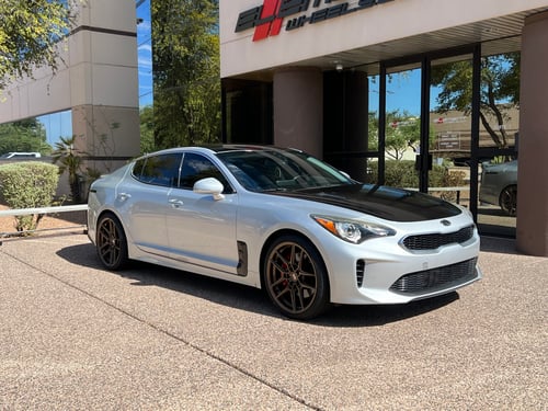 20 Inch Staggered Variant Helium Gloss Bronze on a 2018 Kia Stinger