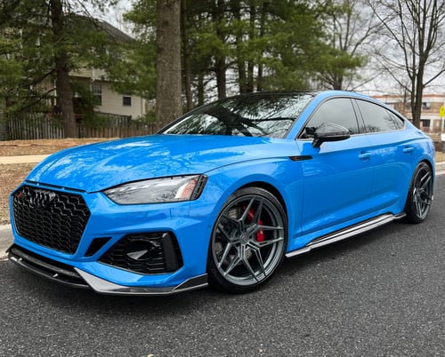 20 inch Variant Zeno Satin Gunmetal on a 2023 Audi RS5