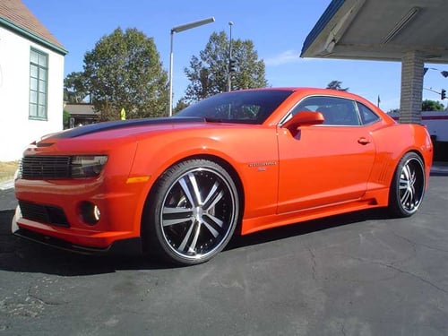 22 inch Staggered Ace Deluxe Black/Machined on 2010 Chevy Camaro SS w/ Specs