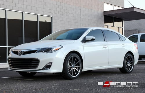 Rohana RC10 on 2013 Toyota Avalon w/ Specs