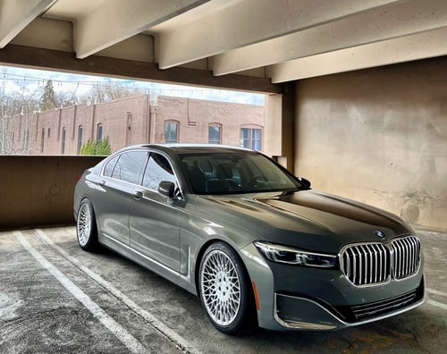 Staggered 20 Inch Avant Garde M540 Machine Silver on a 2020 BMW 7 Series RWD