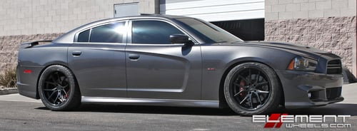 20 in staggered Ferrada FR2 Matte Black W/Gloss Black Lip on a 2013 Dodge Charger SRT w/ Specs