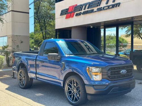24 inch MOMO Salerno 6 Satin Anthracite on a 2023 Ford F-150