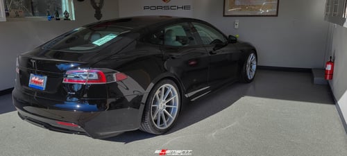 Staggered 20 Inch Variant Argon in Machined Silver on a 2022 Tesla Model S PLAID
