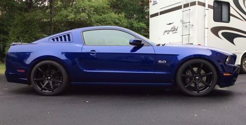 20 inch Staggered Black Di Forza BM-10 Matte Black on 2014 Ford Mustang GT (Brembo Brakes) w/ Specs