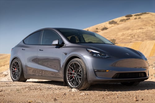 21 inch Staggered Variant Maxim's in Satin Gunmetal on a 2023 Tesla Model Y Performance