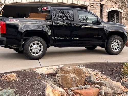 17 inch RBP 01R Saharan II Chrome on a 2022 Chevrolet Colorado