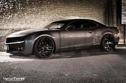 22 inch Staggered Vertini Magic All Black on 2010 Chevy Camaro SS w/ Specs