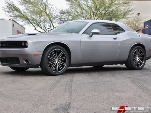 2017 Dodge Challenger RWD