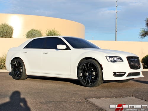 2018 Chrysler 300 RWD