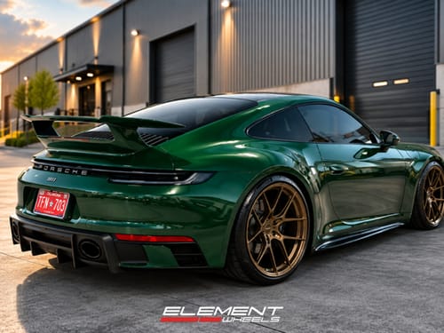 2020 Porsche 911 Carrera 992 Turbo 5-Lug