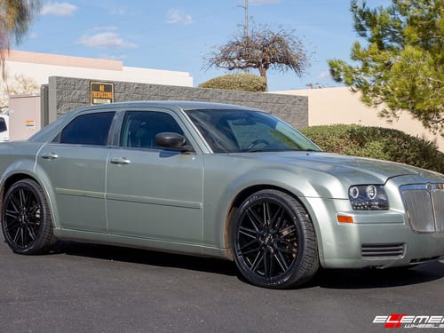 2005 Chrysler 300 RWD