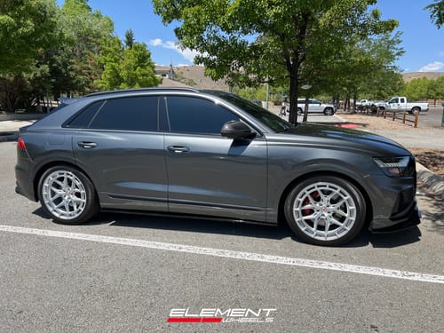 2023 Audi SQ8