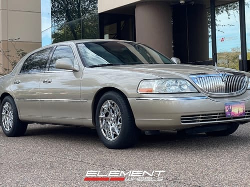 2011 Lincoln Town Car