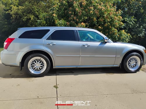 2006 Dodge Magnum RWD