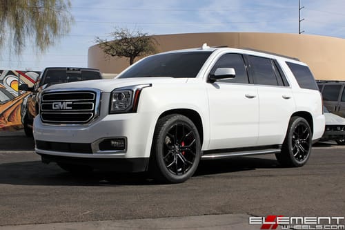2015 GMC Yukon on aftermarket wheels