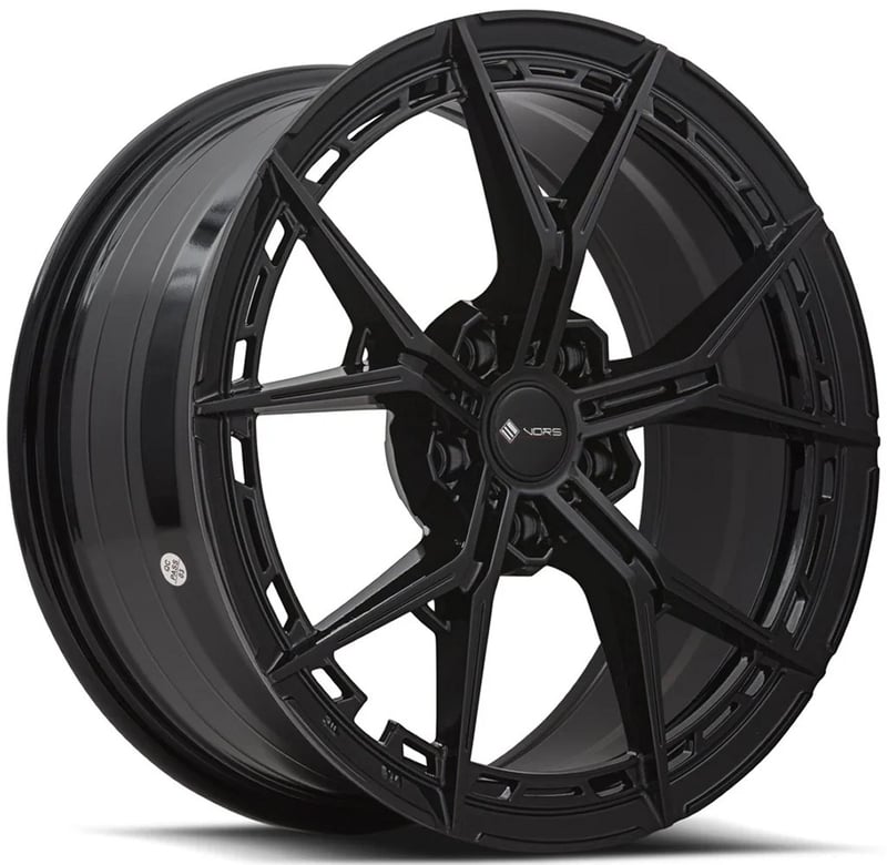 18x8 vors lt83 gloss black (custom) 5x112 35mm