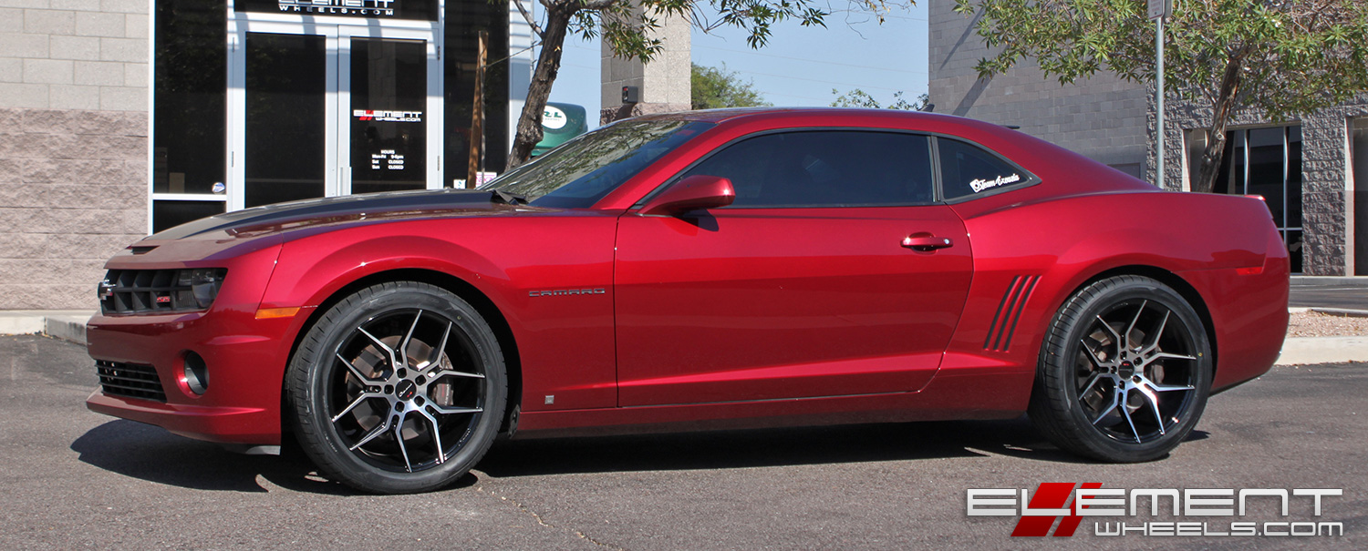20 inch Staggered Giovanna Haleb Gloss Black w/ Machined Face on a 2010 Chevy Camaro SS w/ Specs