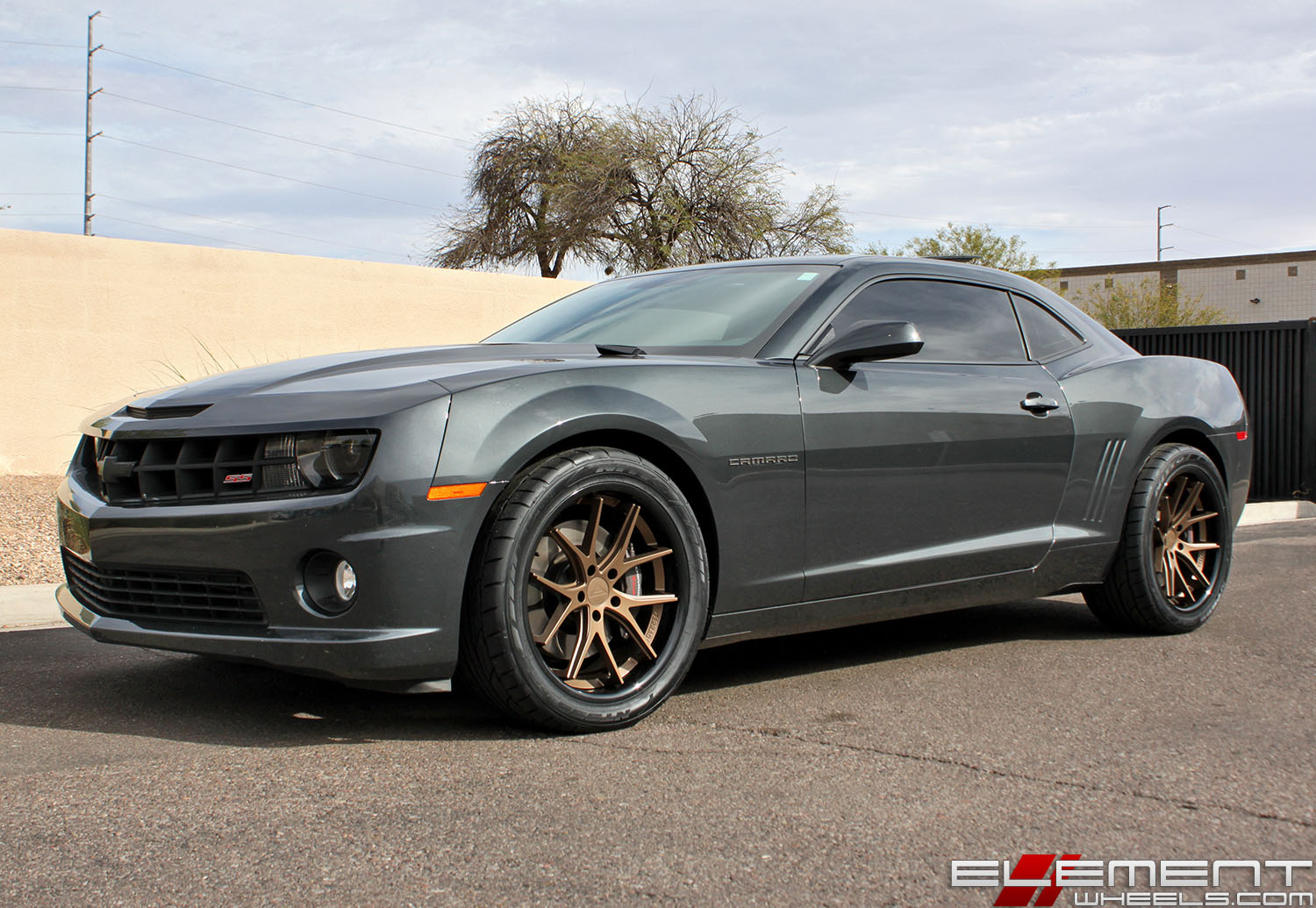 20 inch Staggered Ferrada FR2 Matte Bronze w/ Gloss Black Lip on a 2013 Chevy Camaro SS w/ Specs