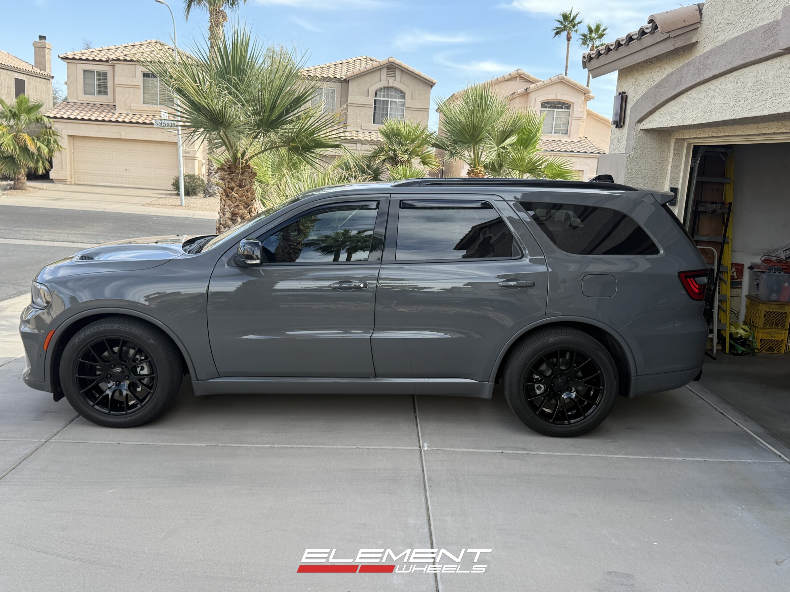 20 inch Dodge Hellcat Jeep Replica Wheel in Gloss Black FR70 on a 2024 Dodge Durango