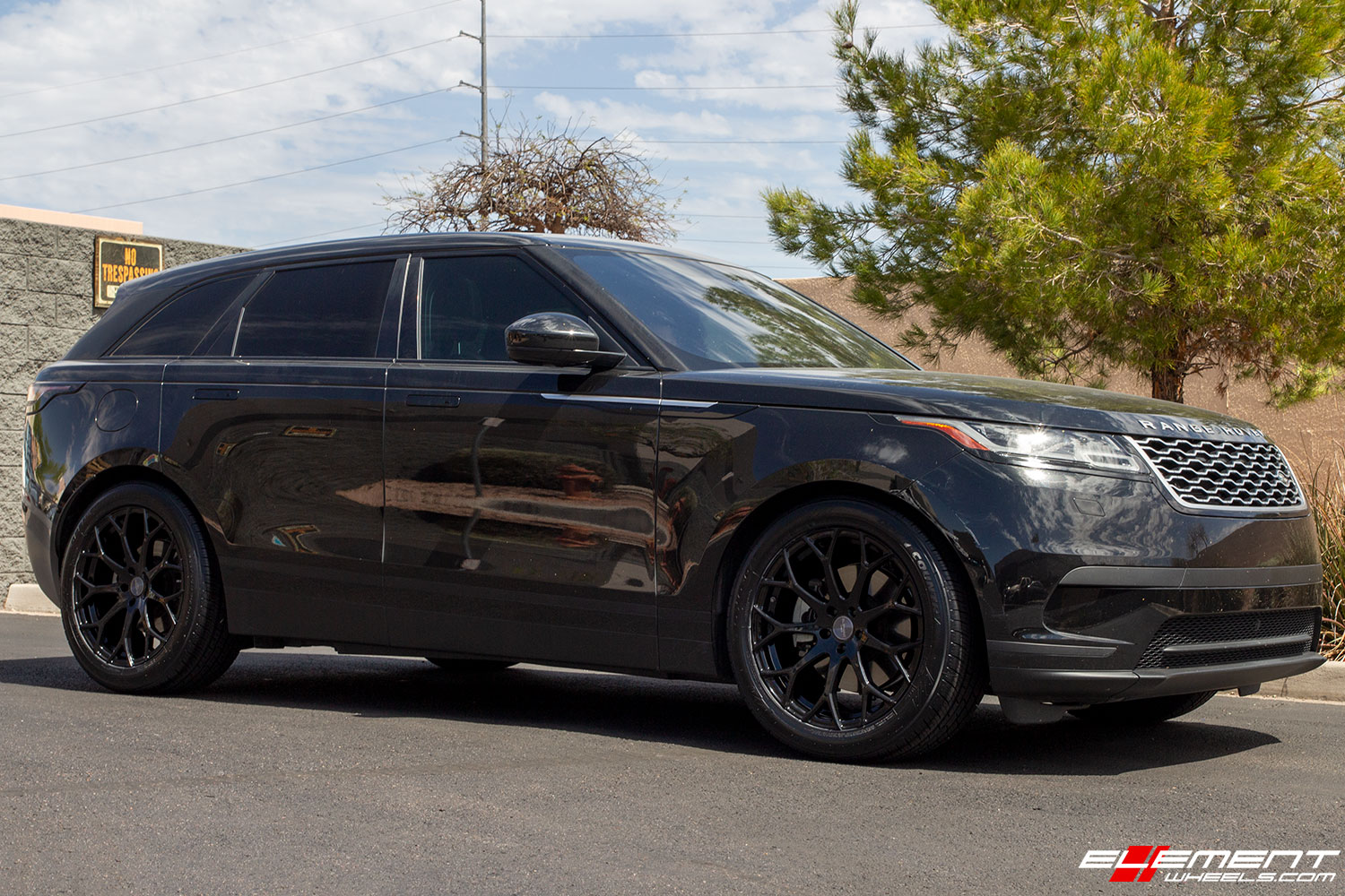 20 inch Element EL99 Gloss Black on a 2018 Land Rover Range Rover Velar