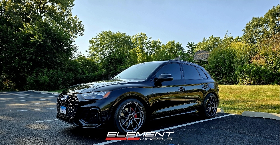 21 Inch Rotiform LTN Satin Titanium R901 (Monoblock Forged) on a 2021 Audi SQ5