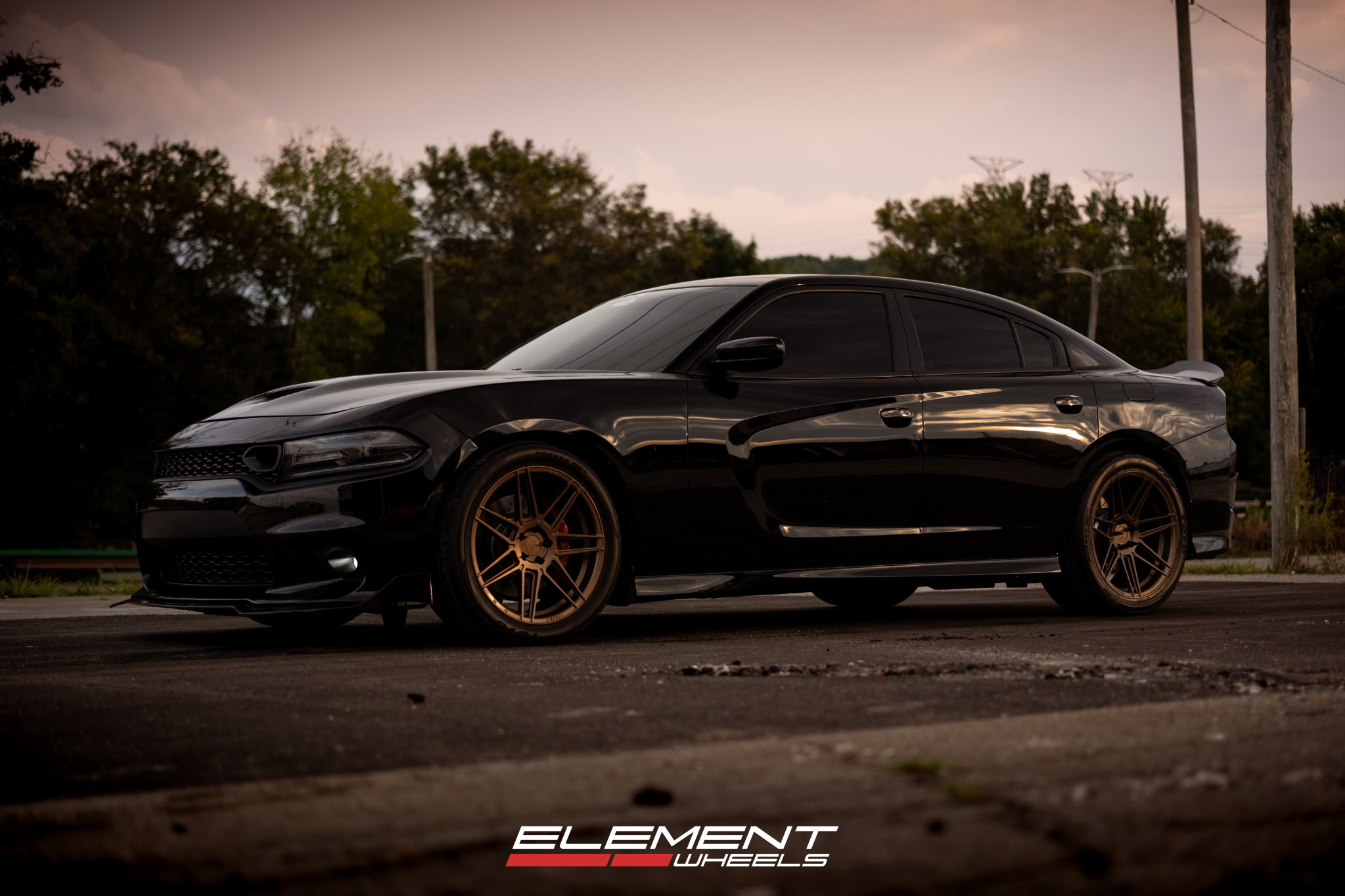 Staggered 20 inch Ferrada Forge-8 FR6 in Matte Bronze on a 2021 Dodge Charger