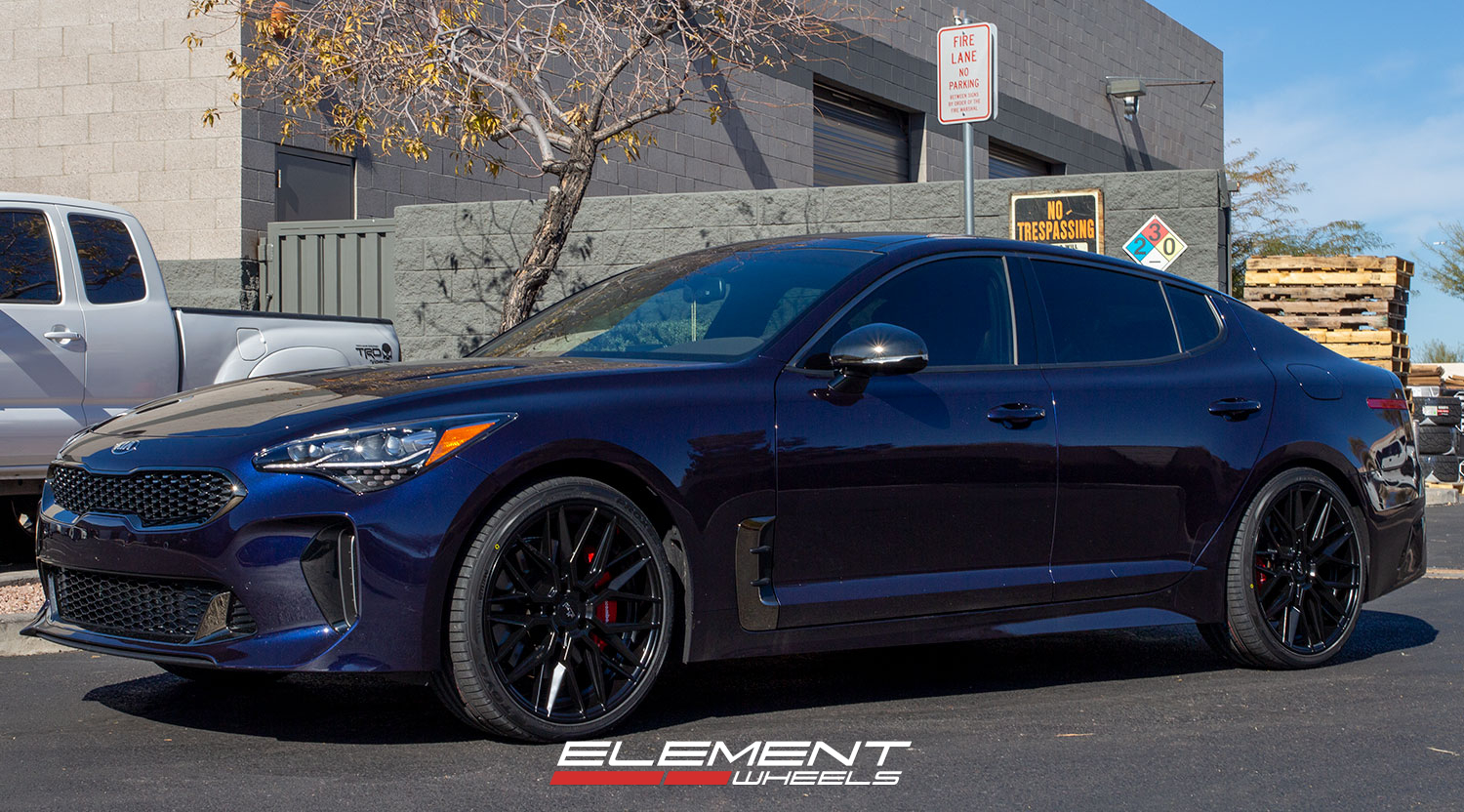 20 inch Niche Gamma Matte Black M190 on a 2020 Kia Stinger